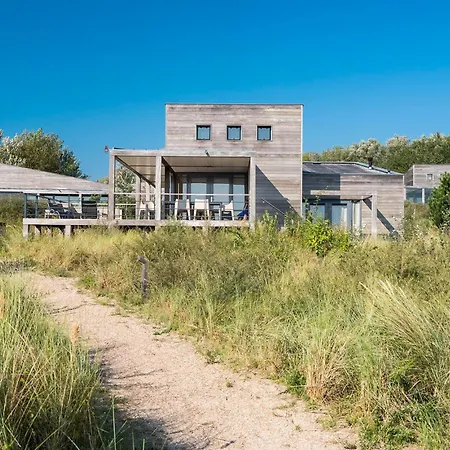 24 - The Outlook | With Panoramic Views Over The Water Ouddorp