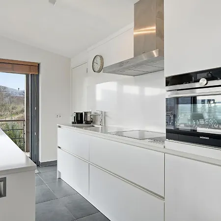 24 - The Outlook | With Panoramic Views Over The Water 别墅 *